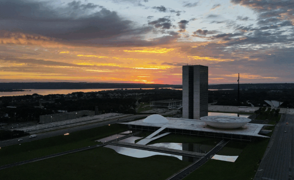 Diferença entre marketing político e marketing eleitoral